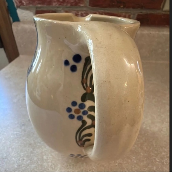 Vintage Handmade Cottagecore blueberry farmhouse creamer pitcher signed pottery - Picture 6 of 7